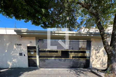 Casa para alugar com 230m², 4 quartos e 3 vagasFachada 