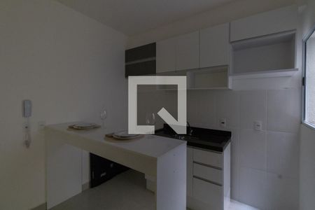 Sala e Cozinha de apartamento à venda com 1 quarto, 37m² em Vila Granada, São Paulo