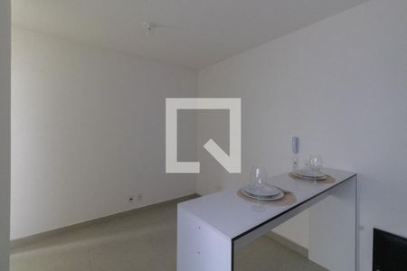 Sala e Cozinha de apartamento à venda com 1 quarto, 37m² em Vila Granada, São Paulo