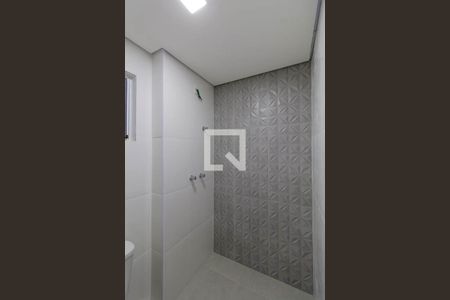 Banheiro  de apartamento à venda com 1 quarto, 37m² em Vila Granada, São Paulo