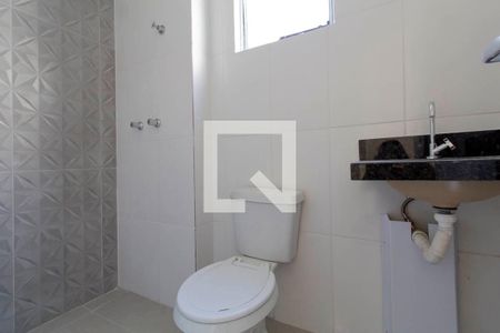 Banheiro de apartamento à venda com 1 quarto, 38m² em Vila Granada, São Paulo