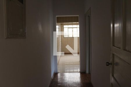 Corredor de casa à venda com 3 quartos, 126m² em Chácara Califórnia, São Paulo