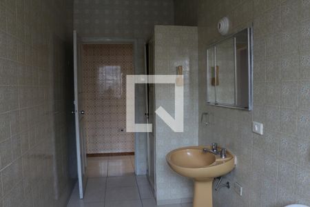 Casa à venda com 126m², 3 quartos e 1 vagaBanheiro