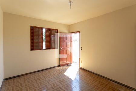 Sala de casa à venda com 4 quartos, 90m² em Lagoinha, Belo Horizonte