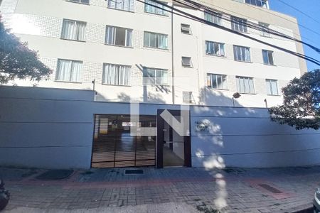 Apartamento para alugar com 65m², 2 quartos e 2 vagasFachada