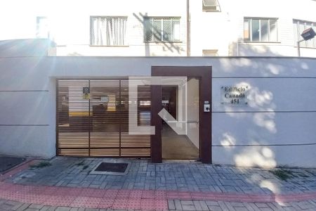 Apartamento para alugar com 65m², 2 quartos e 2 vagasFachada