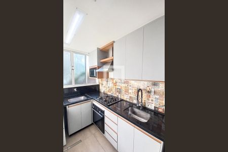 Apartamento para alugar com 65m², 2 quartos e 2 vagasCozinha e Área de Serviço