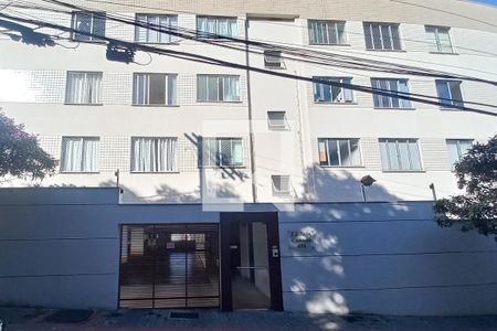 Apartamento para alugar com 65m², 2 quartos e 2 vagasFachada
