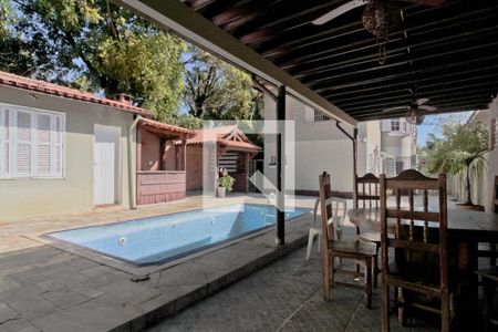 Casa à venda com 299m², 4 quartos e 4 vagasÁrea externa