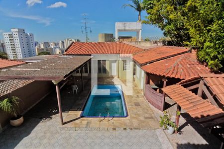 Casa à venda com 299m², 4 quartos e 4 vagasSuíte