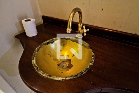 Casa à venda com 299m², 4 quartos e 4 vagasLavabo