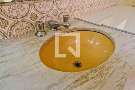 Casa à venda com 299m², 4 quartos e 4 vagasBanheiro da Suíte