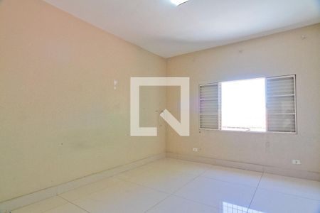 Casa à venda com 299m², 4 quartos e 4 vagasSuíte