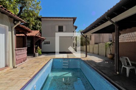 Casa à venda com 299m², 4 quartos e 4 vagasÁrea externa