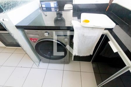 Apartamento à venda com 60m², 2 quartos e 1 vagaÁrea de Serviço