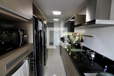 Apartamento à venda com 206m², 5 quartos e 3 vagasCozinha