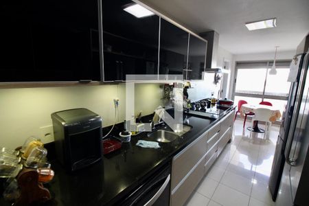 Apartamento à venda com 206m², 5 quartos e 3 vagasCozinha