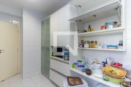 Apartamento para alugar com 150m², 4 quartos e 2 vagas Apartamento para alugar com 150m², 4 quartos e 2 vagasCozinha