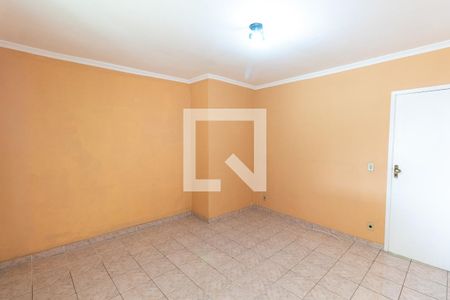 Quarto 1 de casa para alugar com 3 quartos, 200m² em Vila Ré, São Paulo