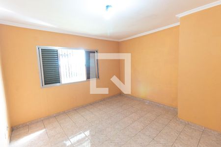 Quarto 1 de casa para alugar com 3 quartos, 200m² em Vila Ré, São Paulo