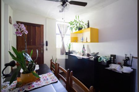 Sala de apartamento à venda com 2 quartos, 48m² em Itaquera, São Paulo