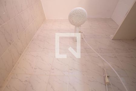 Apartamento à venda com 57m², 2 quartos e sem vagaBanheiro - chuveiro