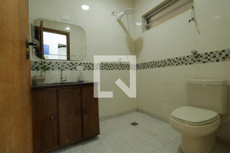 Casa à venda com 249m², 4 quartos e 3 vagasBanheiro 1