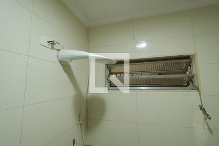 Casa à venda com 249m², 4 quartos e 3 vagasBanheiro 1