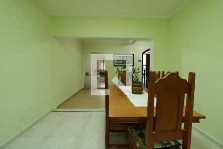 Casa à venda com 249m², 4 quartos e 3 vagasCopa