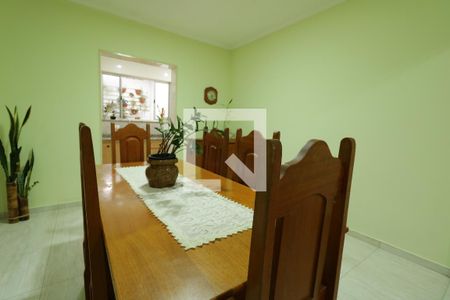 Casa à venda com 249m², 4 quartos e 3 vagasCopa