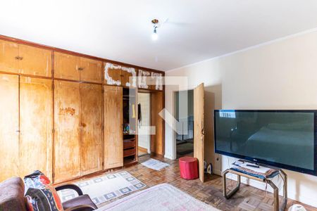 Casa para alugar com 400m², 4 quartos e 8 vagasSuíte - Quarto