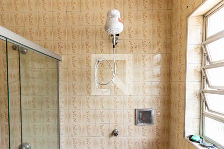 Casa para alugar com 400m², 4 quartos e 8 vagasBanheiro Social