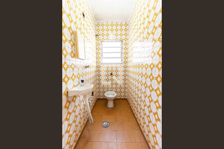 Casa para alugar com 400m², 4 quartos e 8 vagasFundos - Lavabo