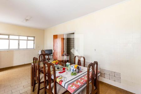 Casa para alugar com 400m², 4 quartos e 8 vagasCozinha