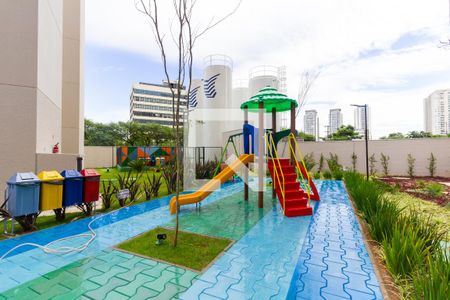 Apartamento à venda com 30m², 1 quarto e sem vaga Apartamento à venda com 30m², 1 quarto e sem vagaÁrea comum - Playground