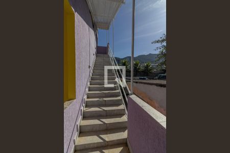 Casa para alugar com 130m², 2 quartos e 1 vagaEscada