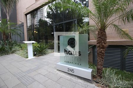 Studio para alugar com 26m², 1 quarto e sem vaga Studio para alugar com 26m², 1 quarto e sem vagaFachada