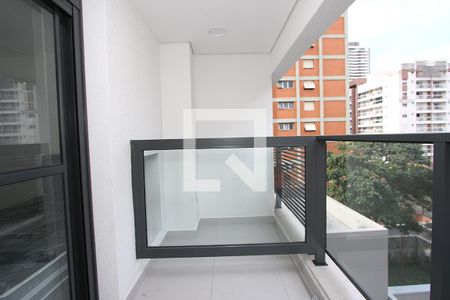Studio para alugar com 26m², 1 quarto e sem vaga Studio para alugar com 26m², 1 quarto e sem vagaStudio - Varanda
