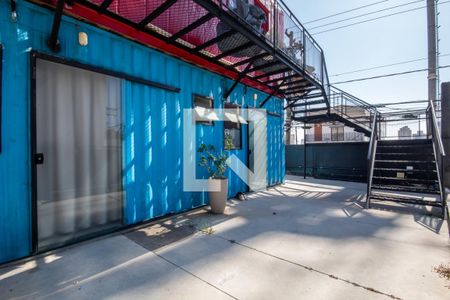 Área comum de kitnet/studio para alugar com 1 quarto, 10m² em Vila Osasco, Osasco