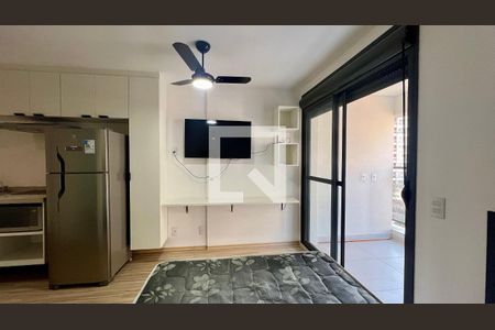 Quarto de kitnet/studio para alugar com 1 quarto, 26m² em Pinheiros, São Paulo