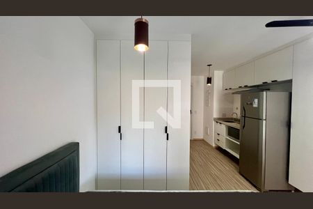 Quarto de kitnet/studio para alugar com 1 quarto, 26m² em Pinheiros, São Paulo