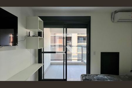 Sacada de kitnet/studio para alugar com 1 quarto, 26m² em Pinheiros, São Paulo