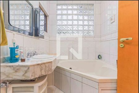 Casa à venda com 3 quartos, 223m² em Alto de Pinheiros, São Paulo