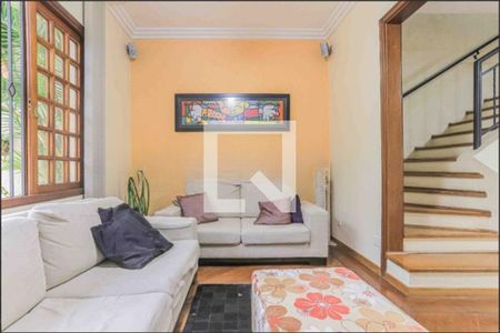 Casa à venda com 223m², 3 quartos e 4 vagas