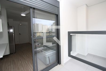 Studio para alugar com 26m², 1 quarto e sem vaga Studio para alugar com 26m², 1 quarto e sem vagaStudio - Varanda