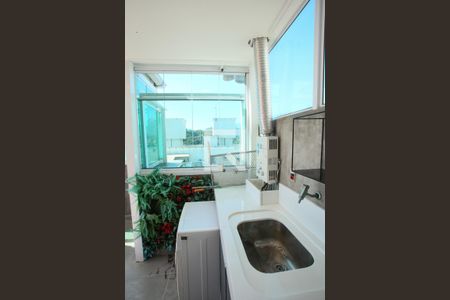 Apartamento para alugar com 130m², 2 quartos e 1 vaga Apartamento para alugar com 130m², 2 quartos e 1 vagaÁrea de Serviço