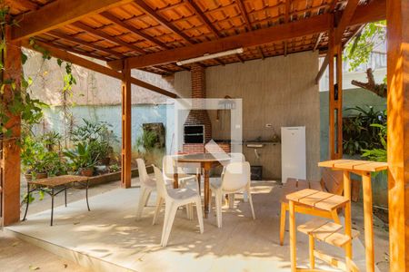 Apartamento para alugar com 55m², 2 quartos e 1 vaga Apartamento para alugar com 55m², 2 quartos e 1 vagaÁrea comum - Churrasqueira
