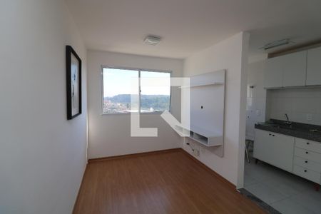 Sala de apartamento para alugar com 2 quartos, 43m² em Cidade São Mateus, São Paulo