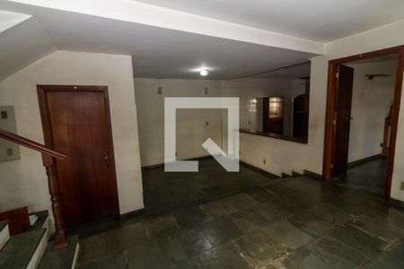 Sala 1 de casa para alugar com 3 quartos, 197m² em Jardim Londrina, São Paulo