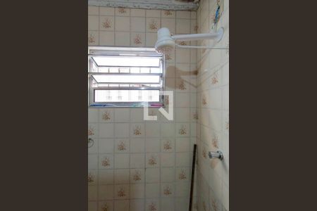 Casa à venda com 185m², 2 quartos e 1 vaga Casa à venda com 185m², 2 quartos e 1 vagaBanheiro